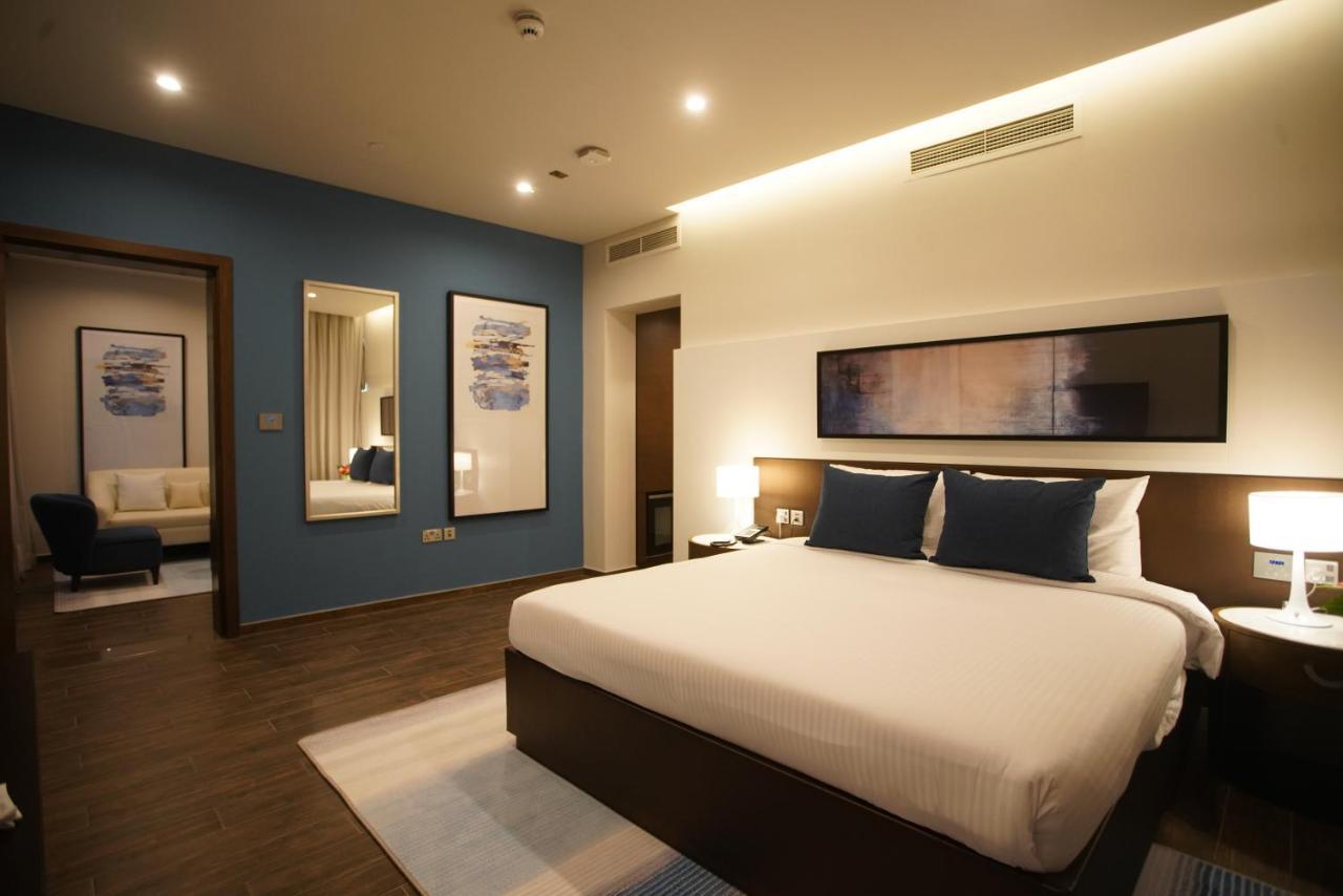 C - Hotel And Suites Doha Eksteriør billede