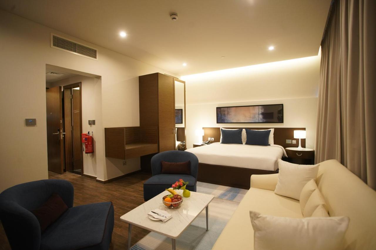 C - Hotel And Suites Doha Eksteriør billede